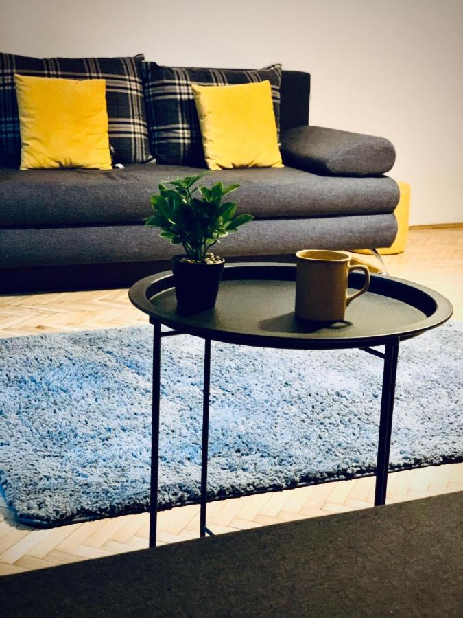 Hostel Sova Novi Sad Ngoại thất bức ảnh