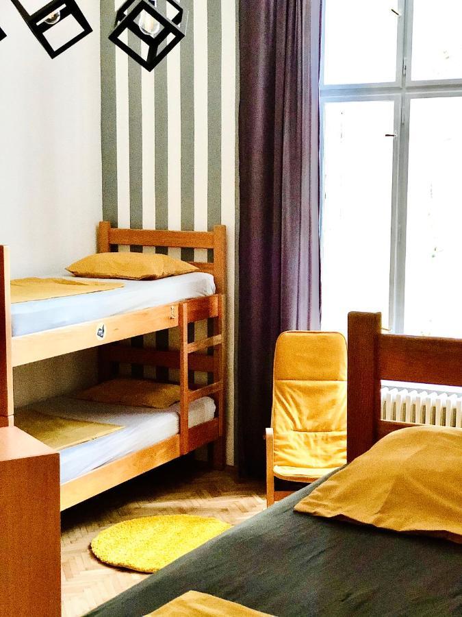 Hostel Sova Novi Sad Ngoại thất bức ảnh